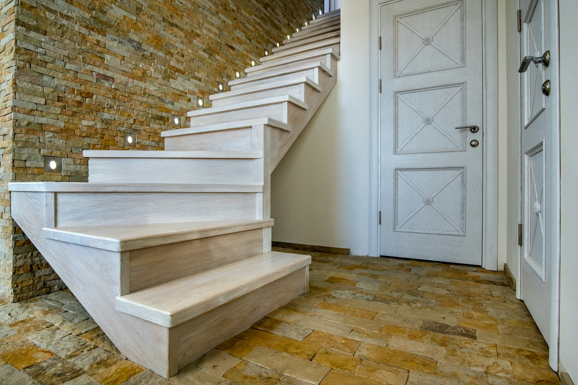 Sublimez votre intérieur avec un escalier sur mesure